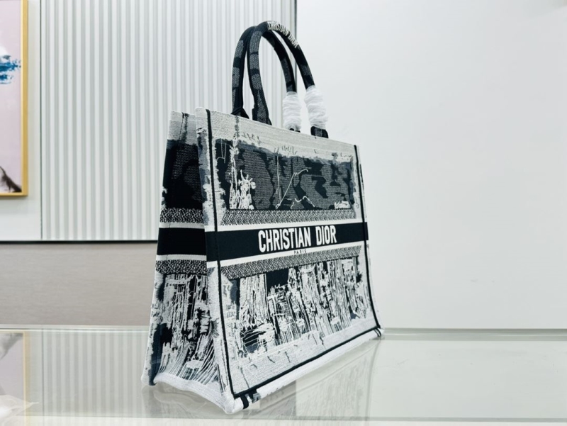 Dior Shopping Bags